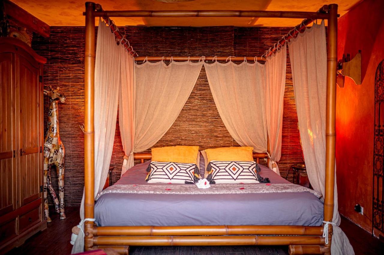 Domaine De La Croix Du Vexin Bed & Breakfast Themericourt Екстериор снимка