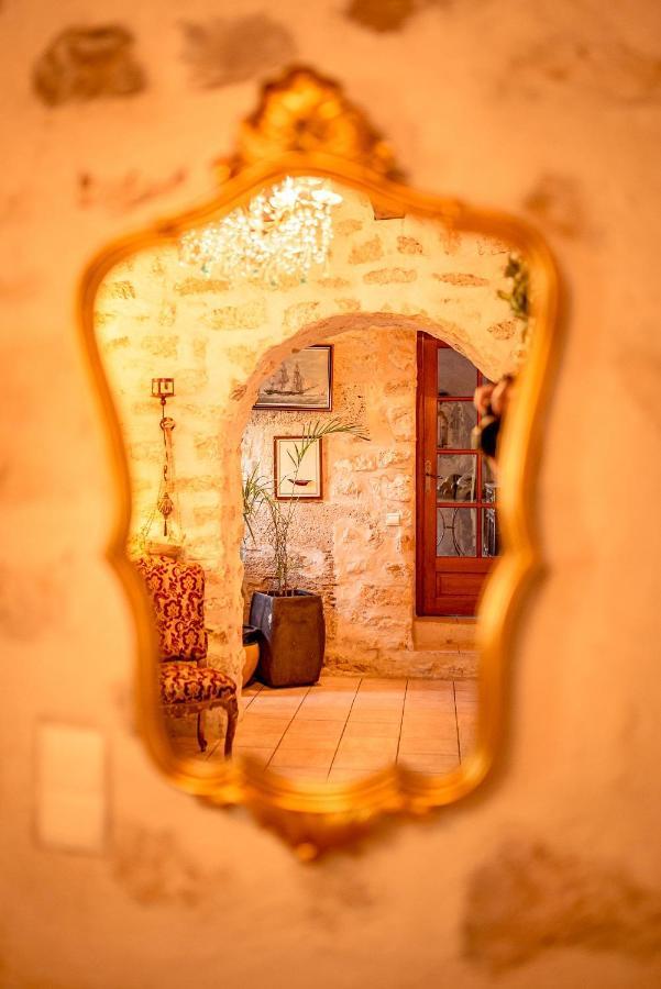 Domaine De La Croix Du Vexin Bed & Breakfast Themericourt Екстериор снимка